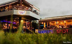 HARRY’S SPOT CAFE